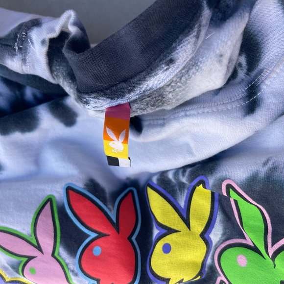 PLAYBOY x COLOR BARS Spiral Tie Dye Crewneck Sweatshirt - Black / White - Picture 3 of 4